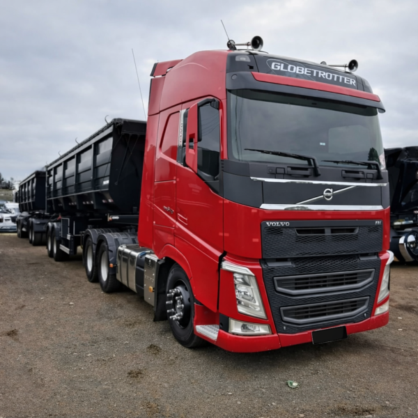 VOLVO FH 540  RODOCAÇAMBA CONJUNTO OU 800k